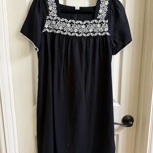 Old Navy Black Dress with White Floral Embroidery Small